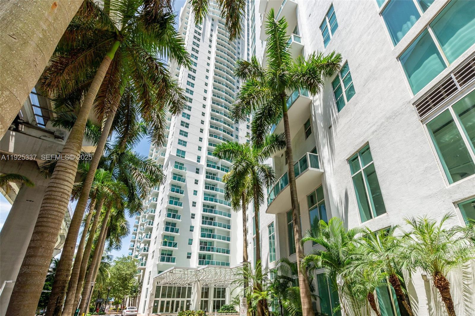 Brickell On The River - Residential