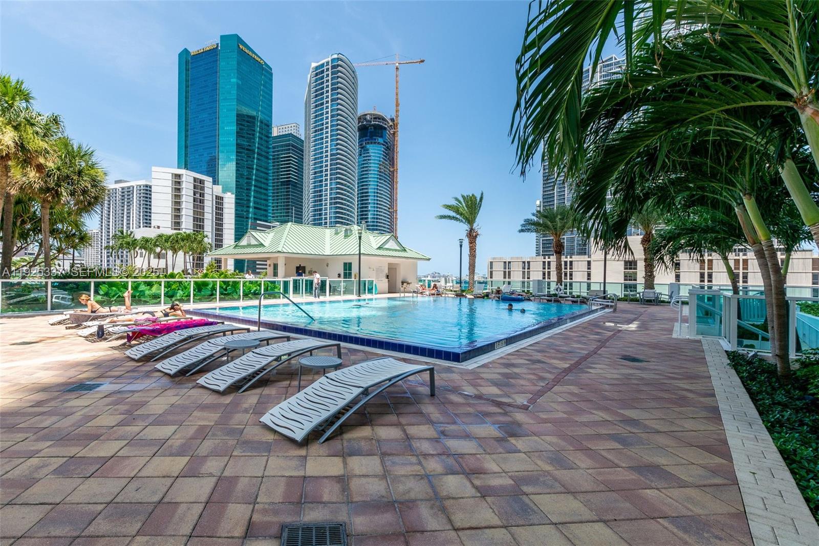 Brickell On The River - Residential