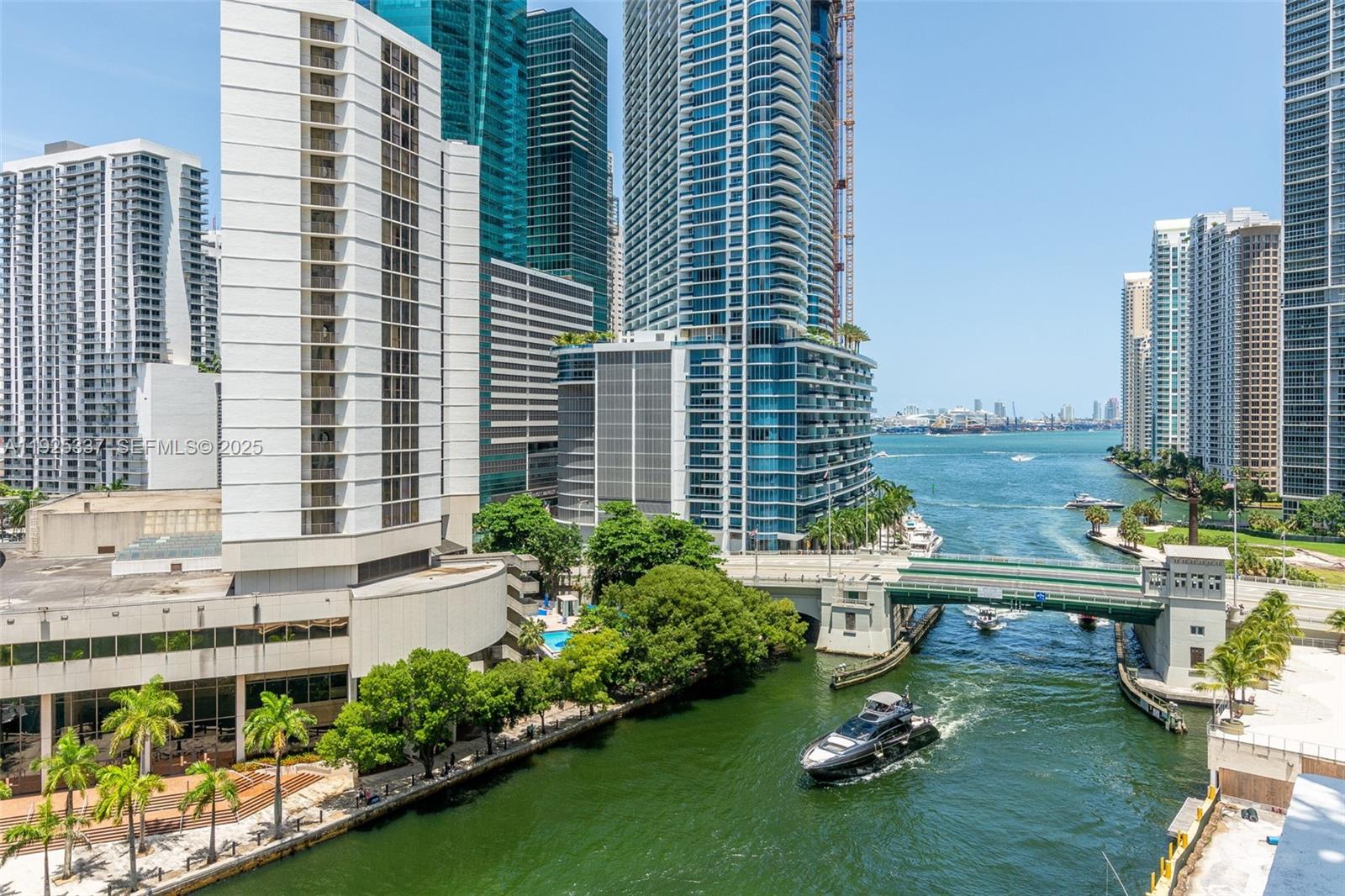 Brickell On The River - Residential