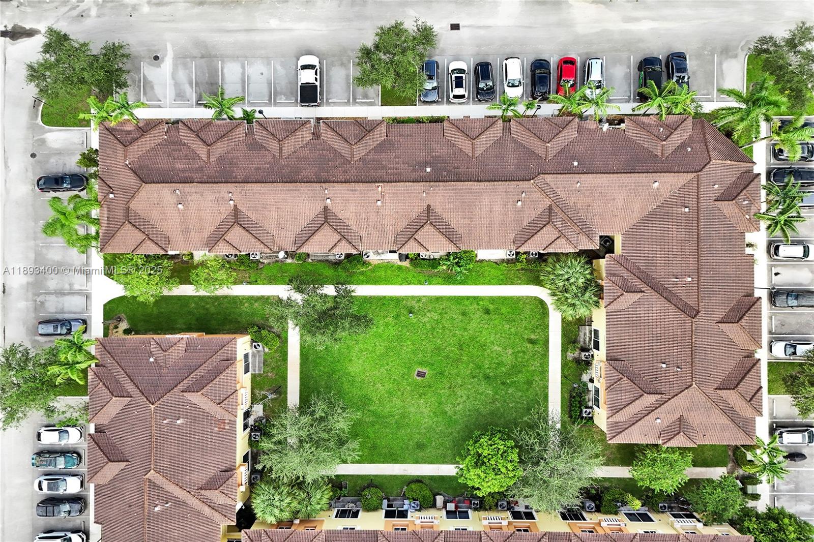 VILLAGE WALK - Residential
