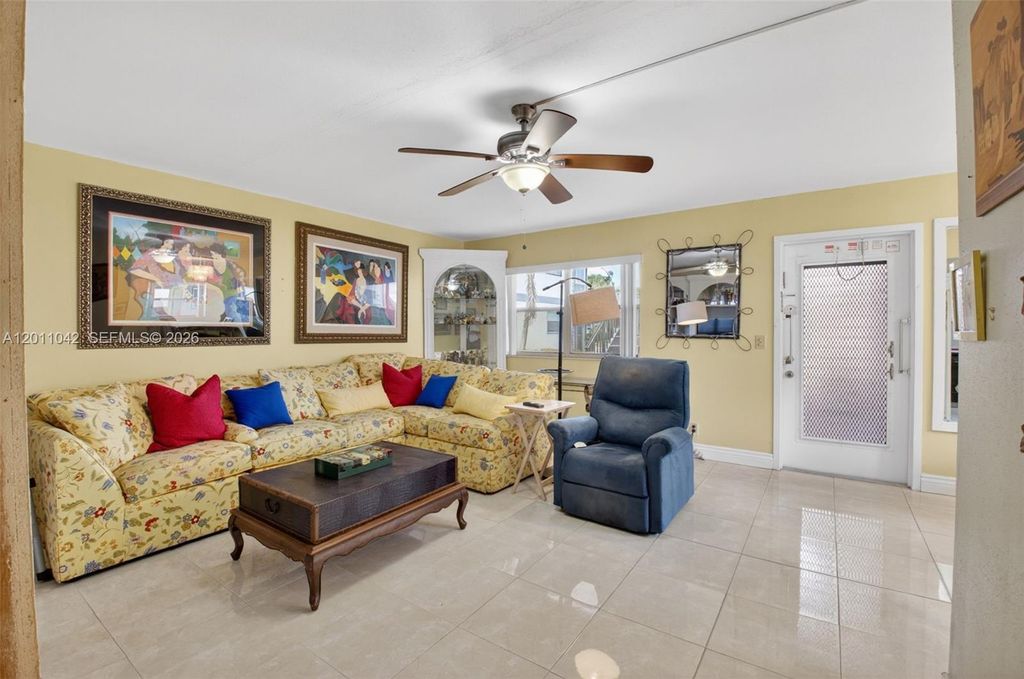 Photo of 537 Brittany L St #537, Delray Beach, FL 33446 (MLS # A12011042)