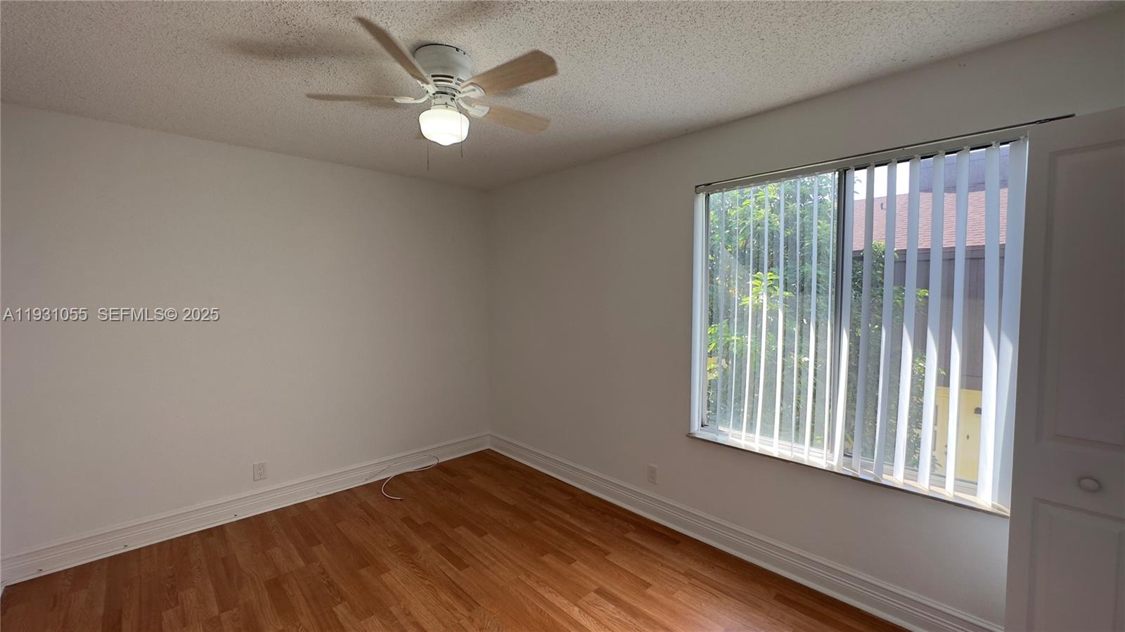 FOREST CONDO - Residential