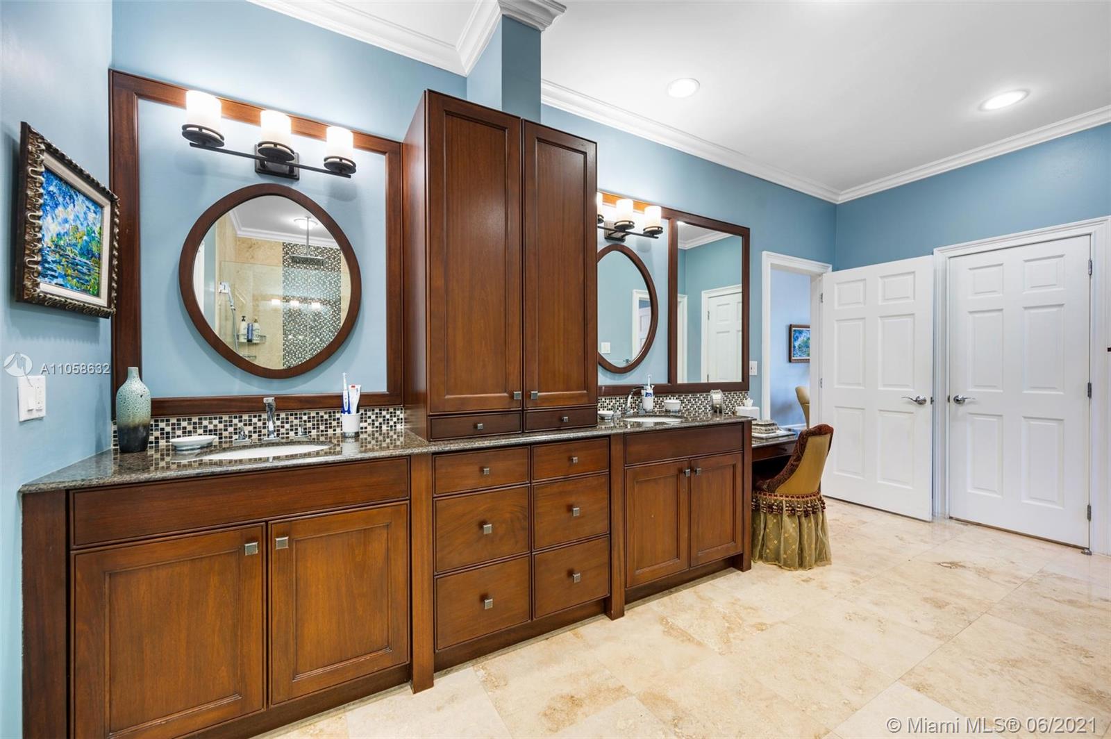 SUNRISE HARBOUR REV PL - Residential