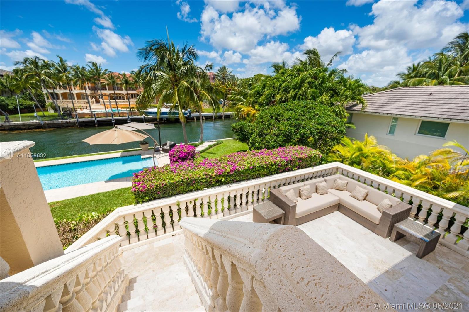 SUNRISE HARBOUR REV PL - Residential