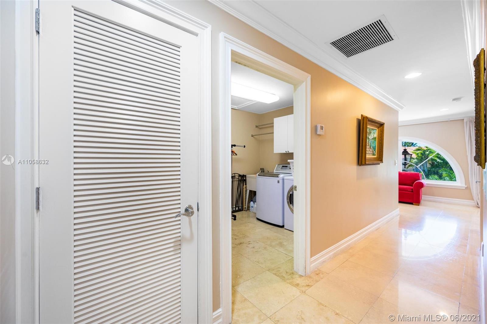 SUNRISE HARBOUR REV PL - Residential