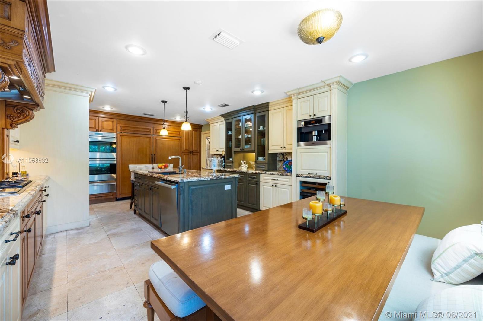 SUNRISE HARBOUR REV PL - Residential