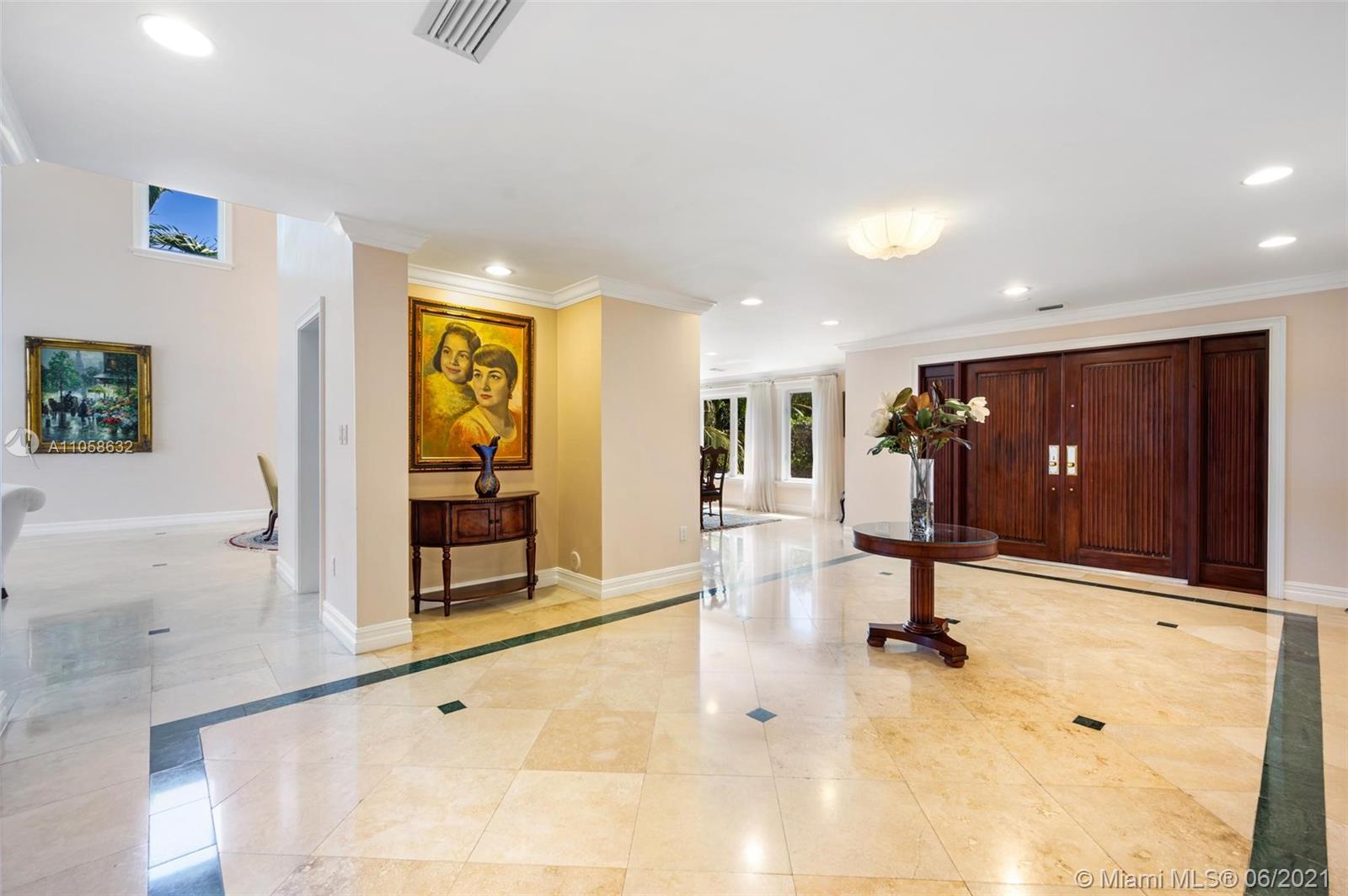 SUNRISE HARBOUR REV PL - Residential