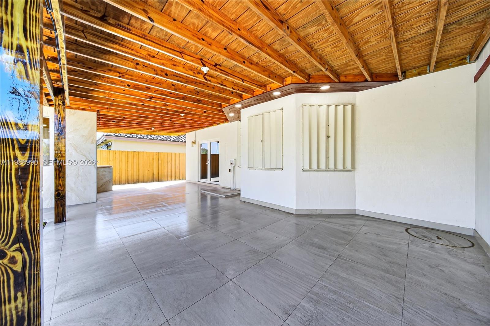 MOODY DRIVE HOMES - Residential