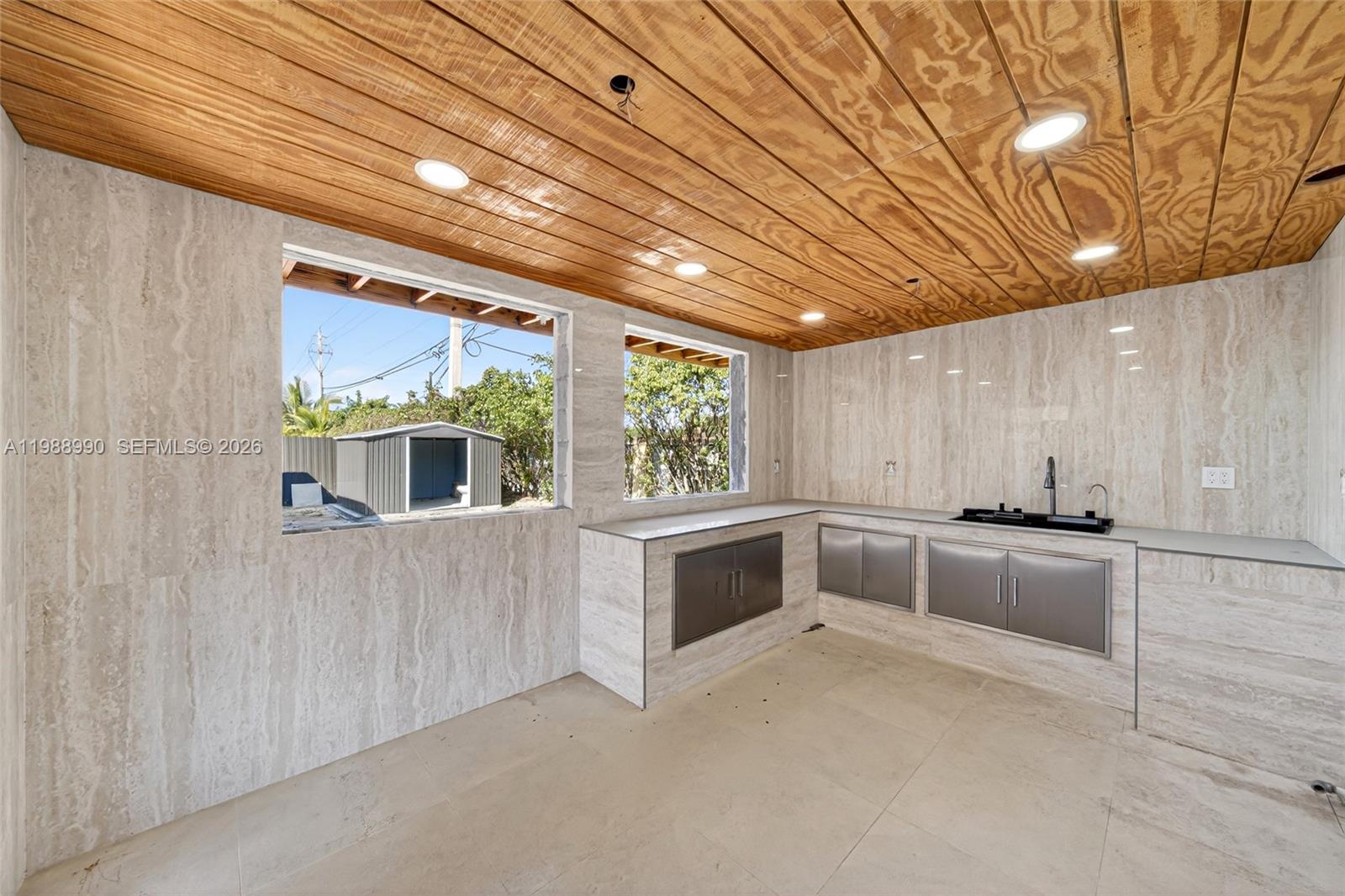 MOODY DRIVE HOMES - Residential