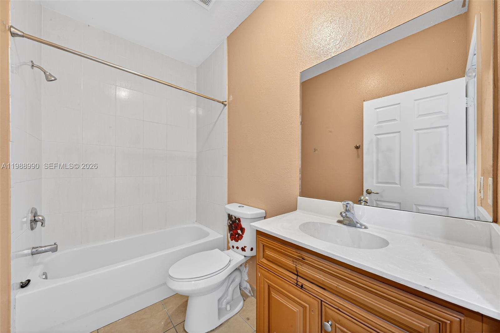 MOODY DRIVE HOMES - Residential