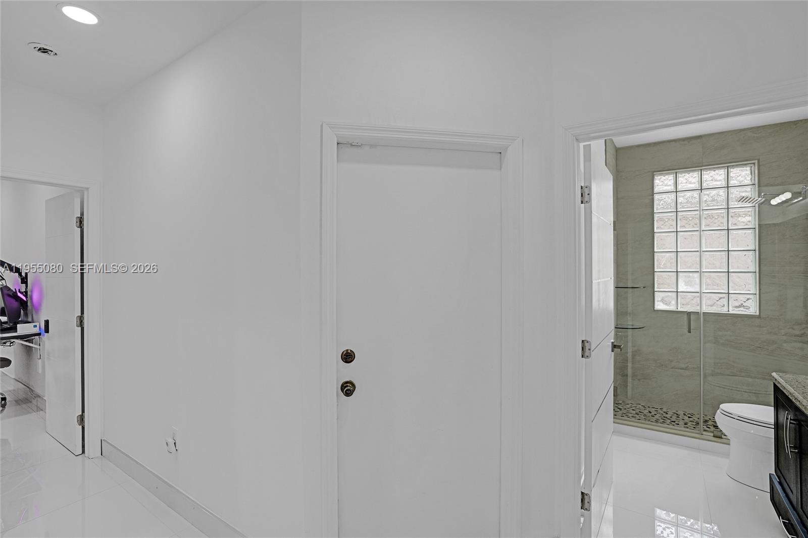 SPANISH LAKES 2ND ADDN - Residential