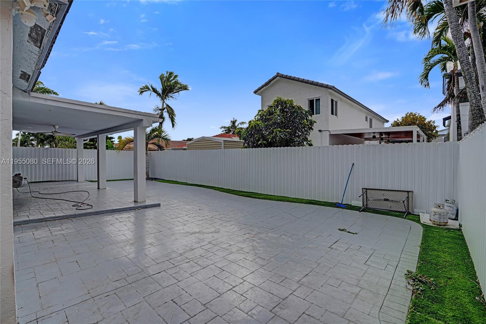 SPANISH LAKES 2ND ADDN - Residential