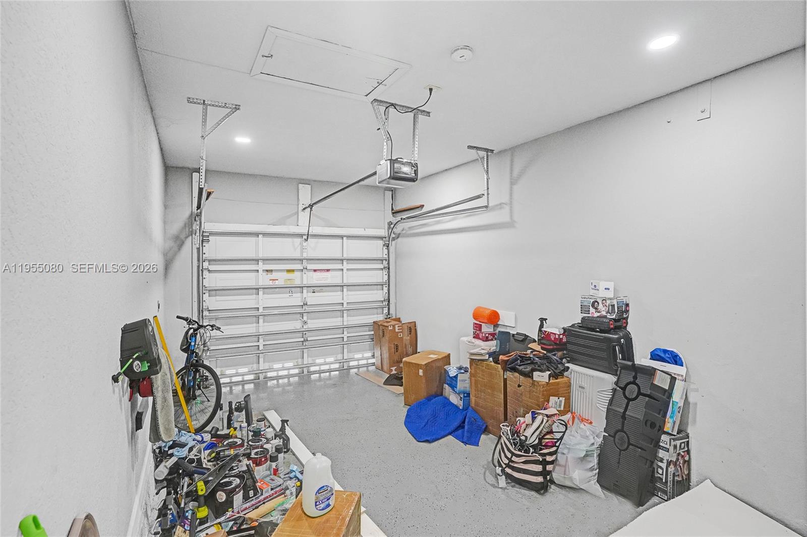 SPANISH LAKES 2ND ADDN - Residential