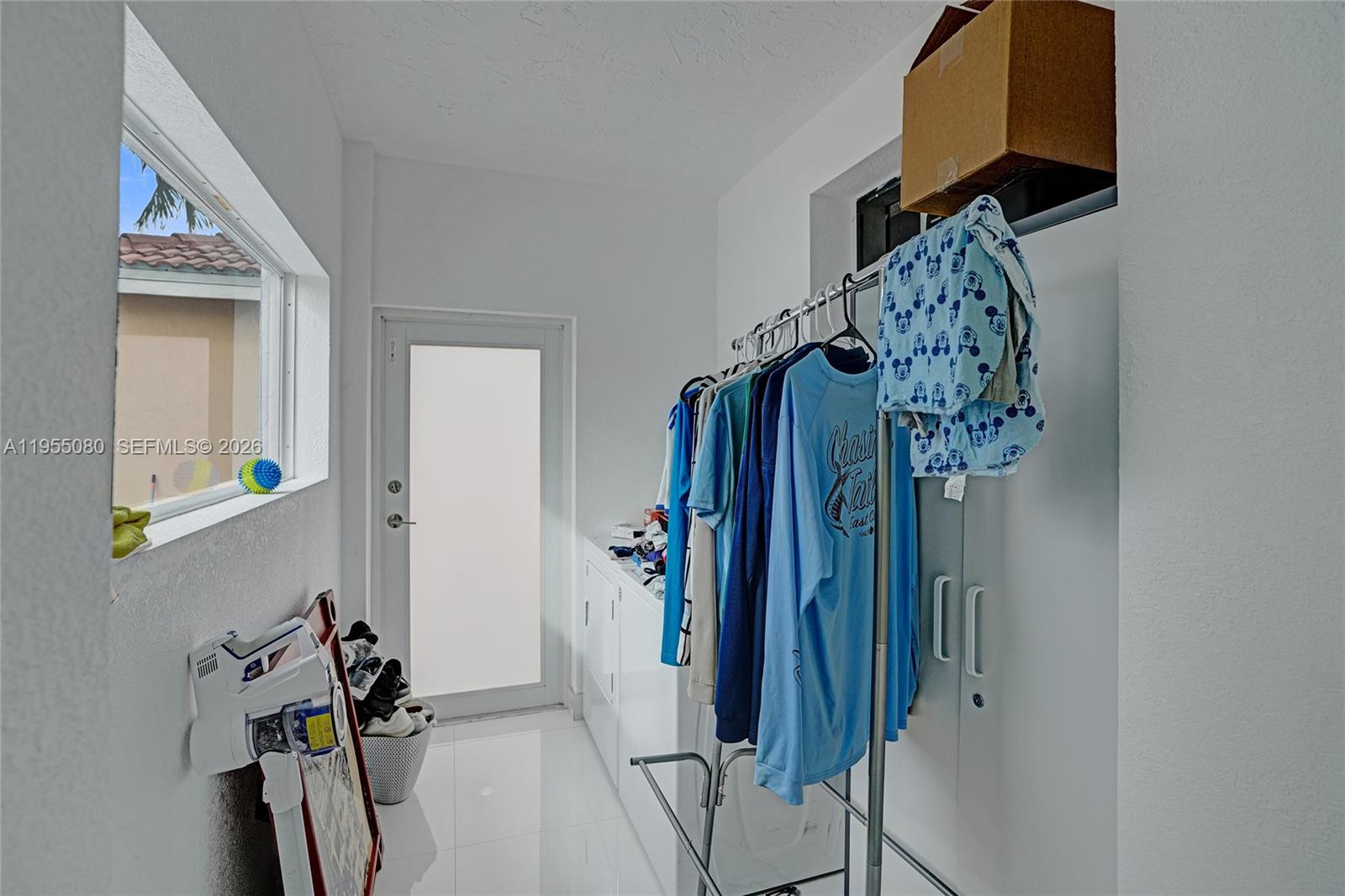 SPANISH LAKES 2ND ADDN - Residential