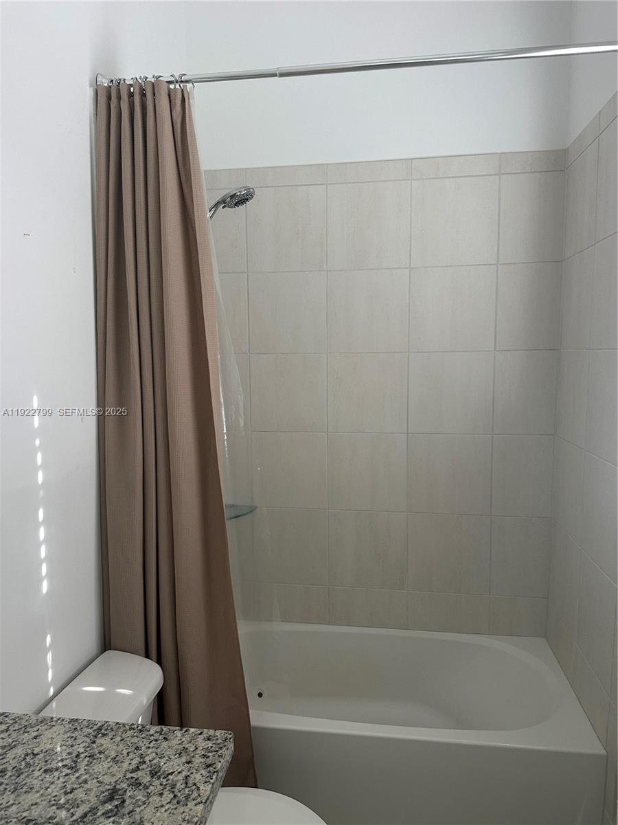 PEMBROKE LAKES SOUTH - Residential Lease