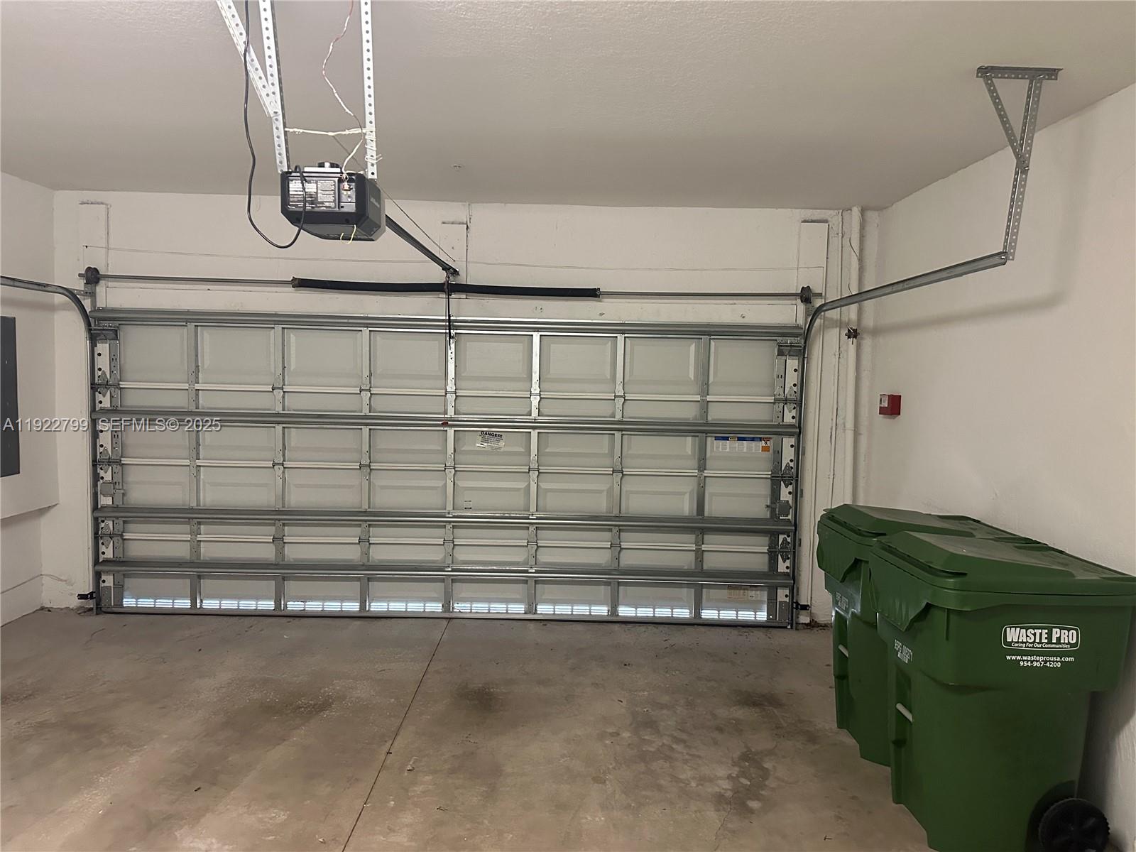 PEMBROKE LAKES SOUTH - Residential Lease