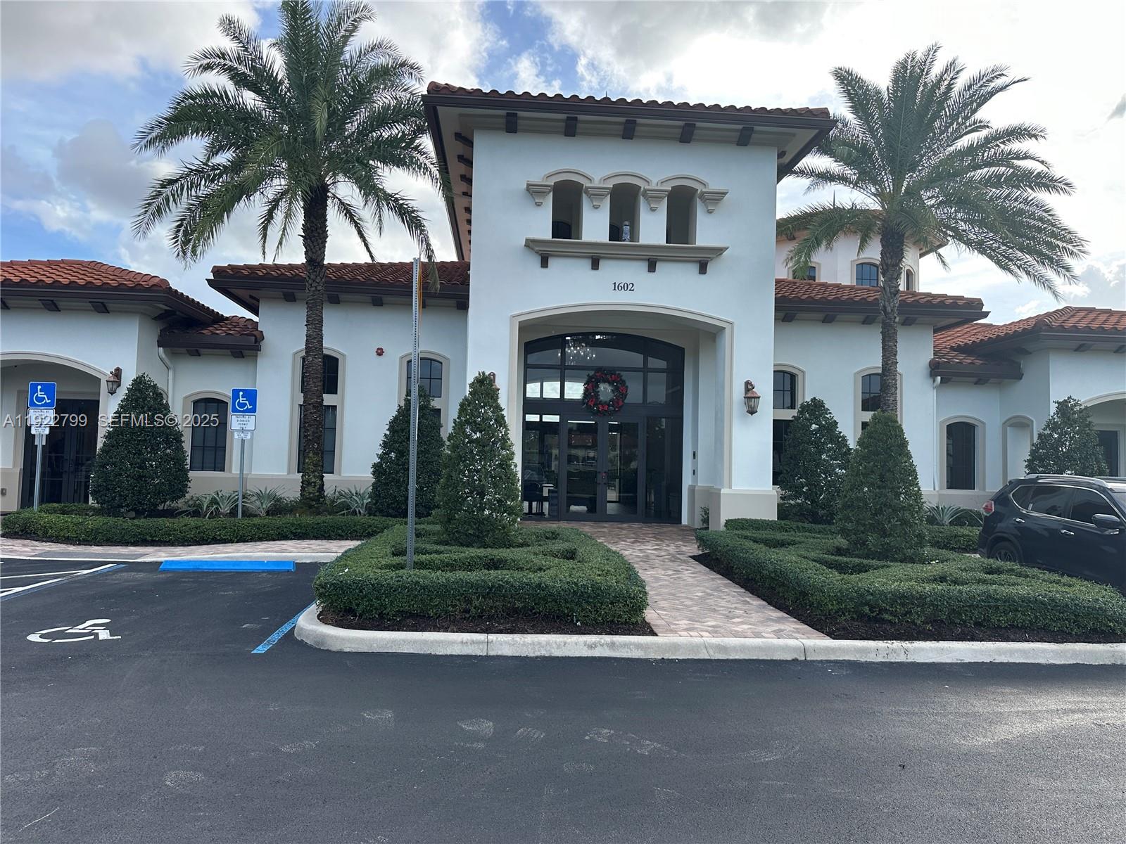 PEMBROKE LAKES SOUTH - Residential Lease