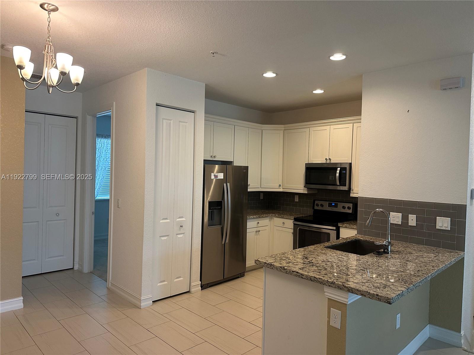 PEMBROKE LAKES SOUTH - Residential Lease