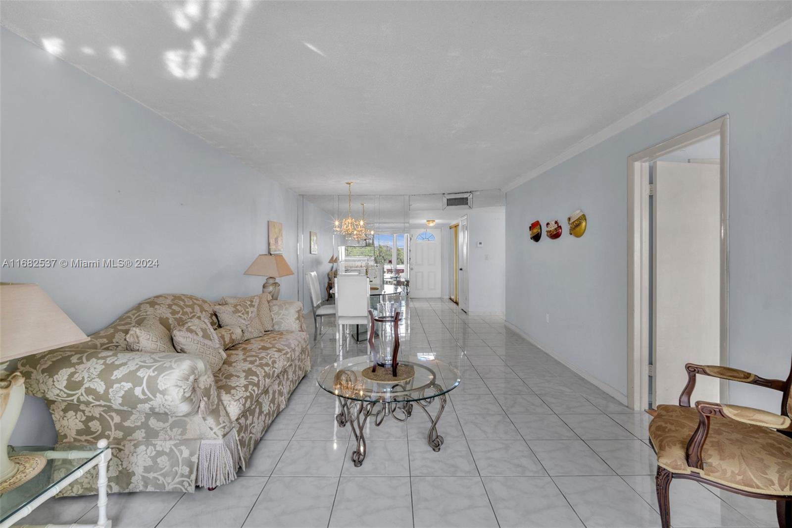 8130 Sunrise Lakes Blvd 309