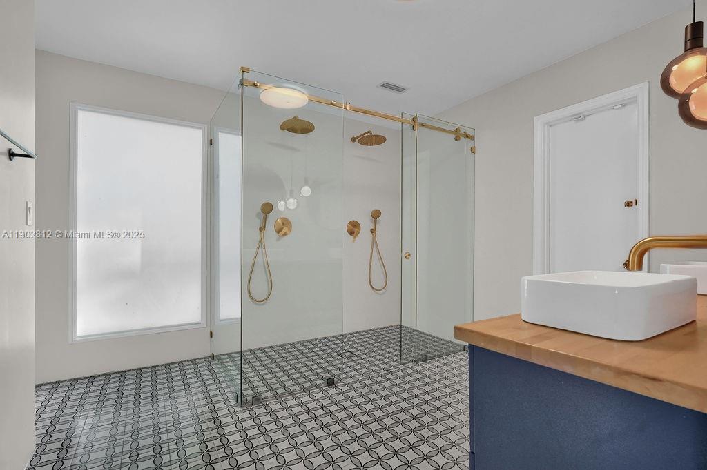 OLD CUTLER OAKS SOUTH 1ST - Residential