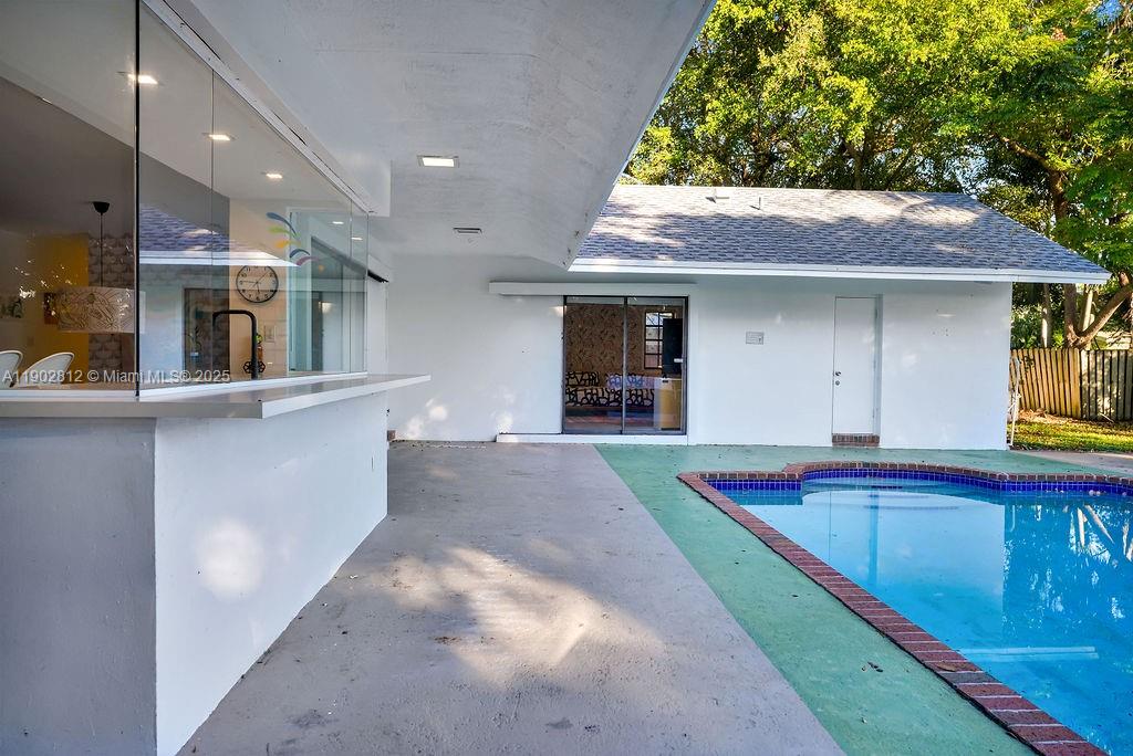 OLD CUTLER OAKS SOUTH 1ST - Residential