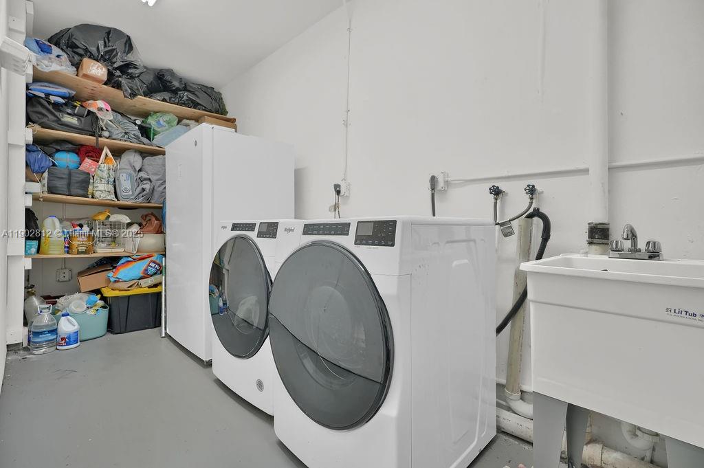 OLD CUTLER OAKS SOUTH 1ST - Residential