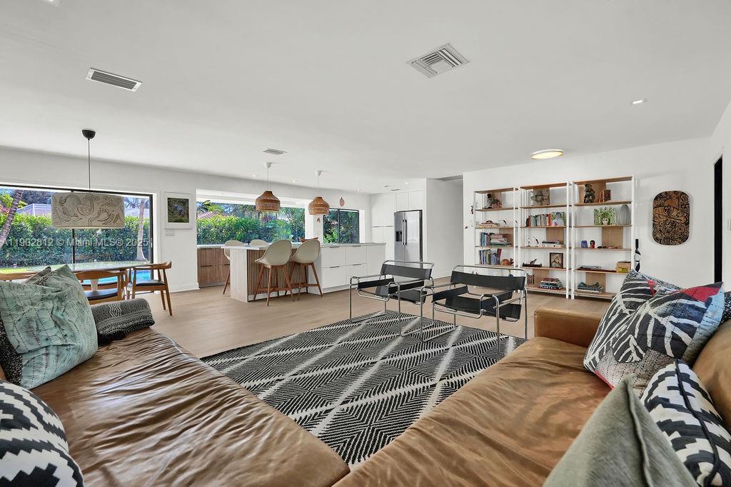 OLD CUTLER OAKS SOUTH 1ST - Residential