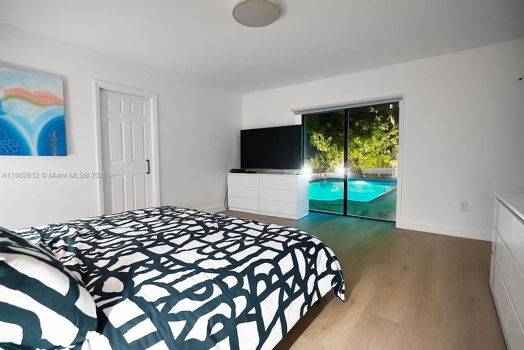 OLD CUTLER OAKS SOUTH 1ST - Residential