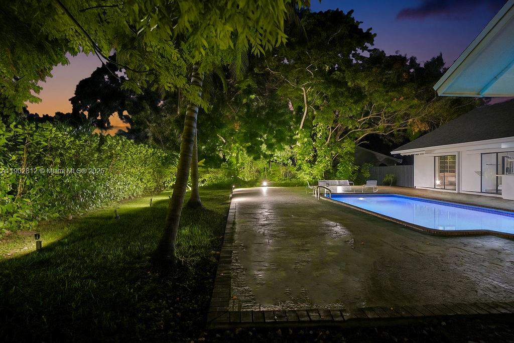 OLD CUTLER OAKS SOUTH 1ST - Residential