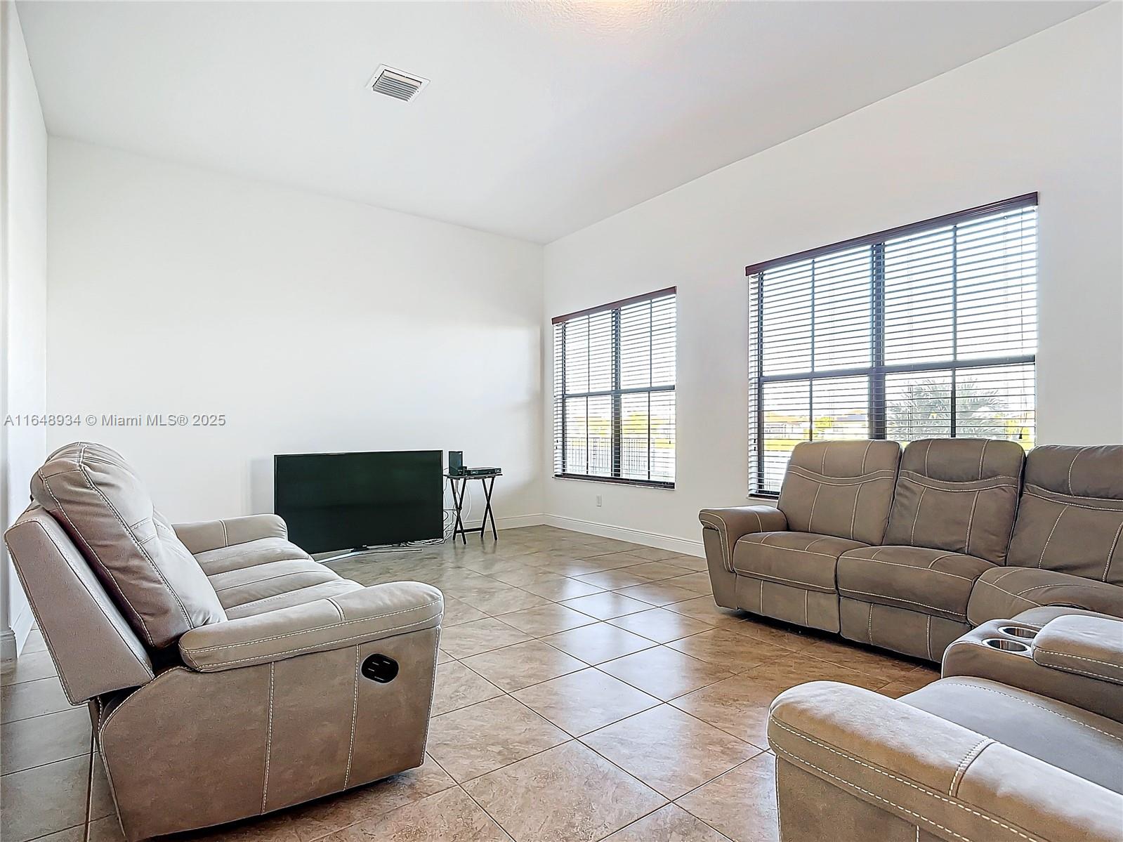 MAPLE RIDGE AT AVE MARIA P - Residential