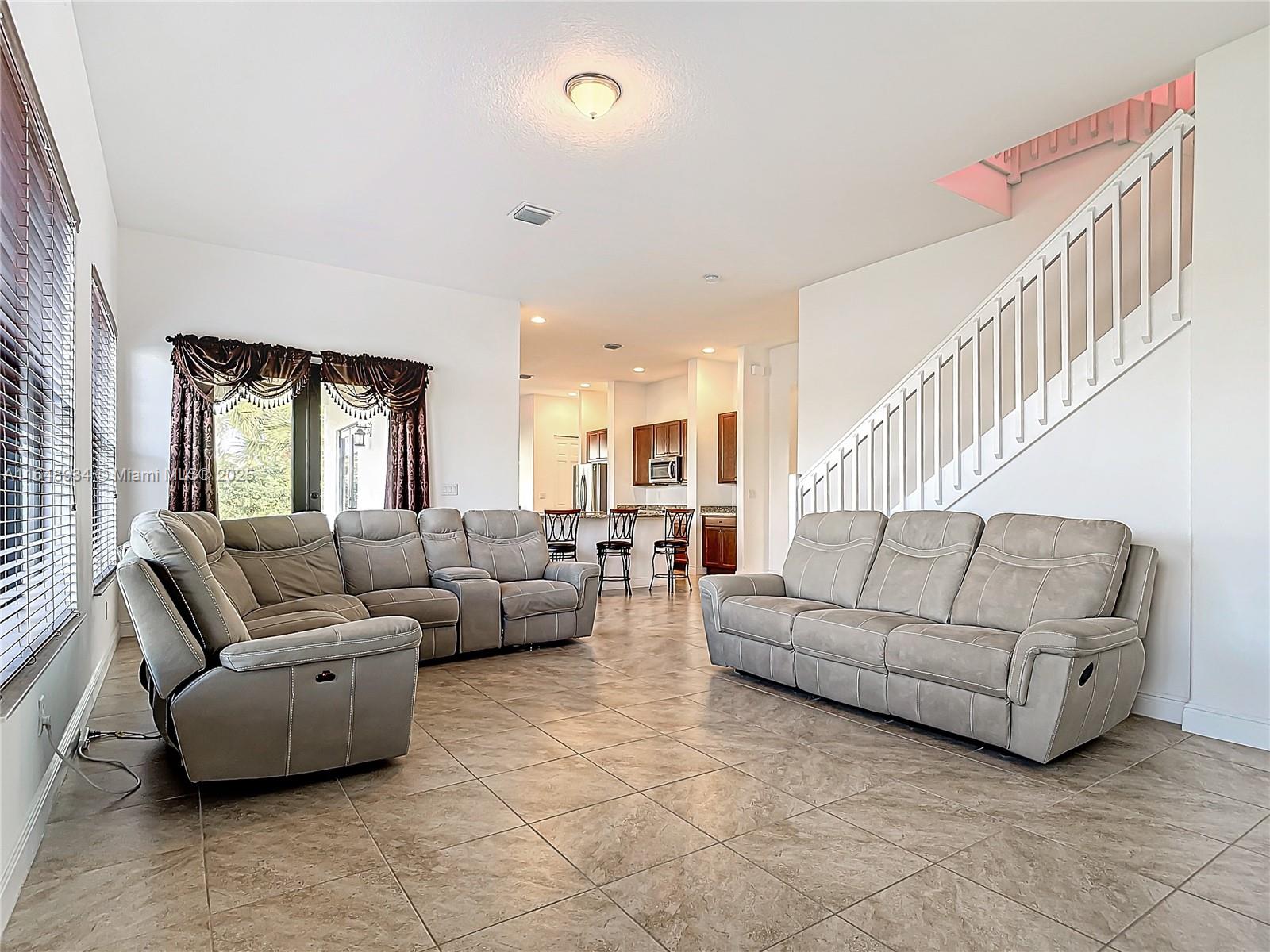 MAPLE RIDGE AT AVE MARIA P - Residential