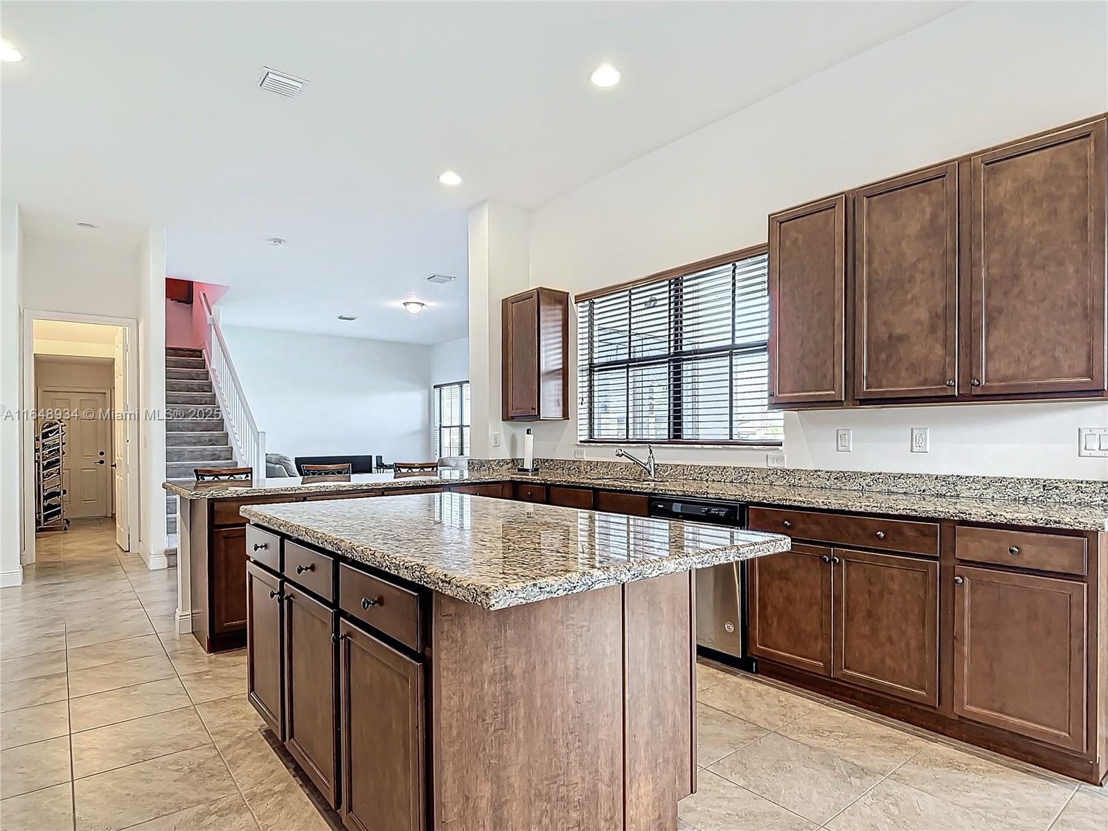 MAPLE RIDGE AT AVE MARIA P - Residential