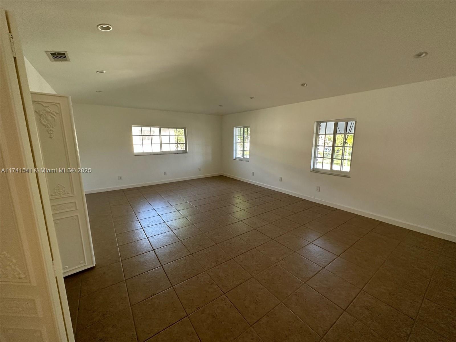 CG RIVIERA SEC 3 REV - Residential Income