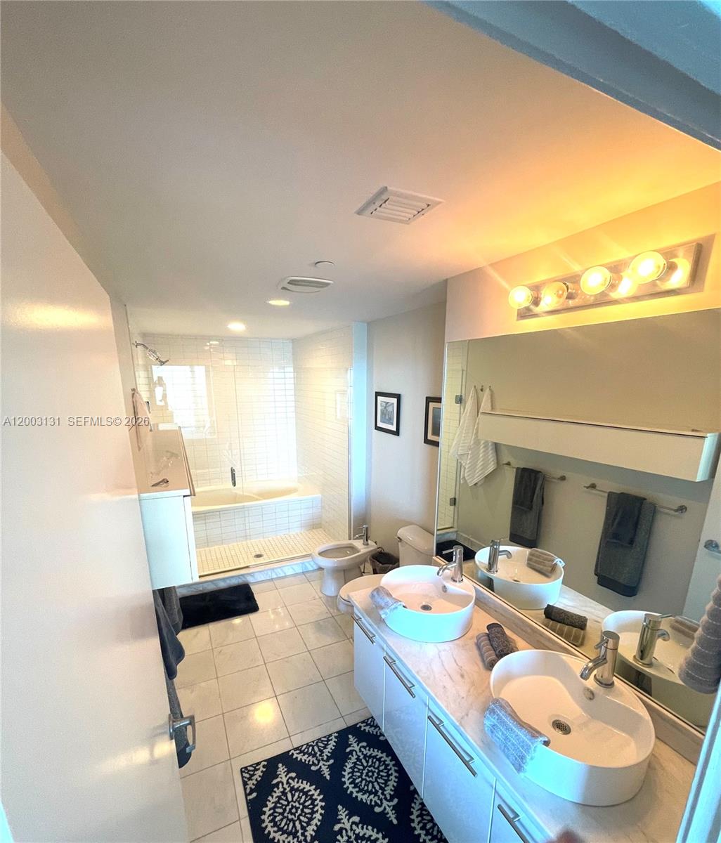 MARINABLUE CONDO - Residential Lease