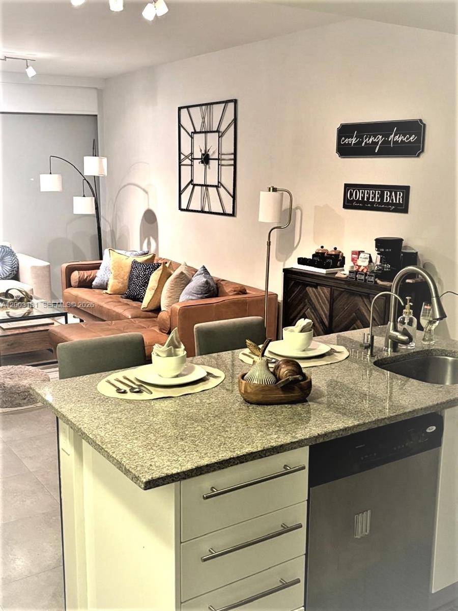 MARINABLUE CONDO - Residential Lease