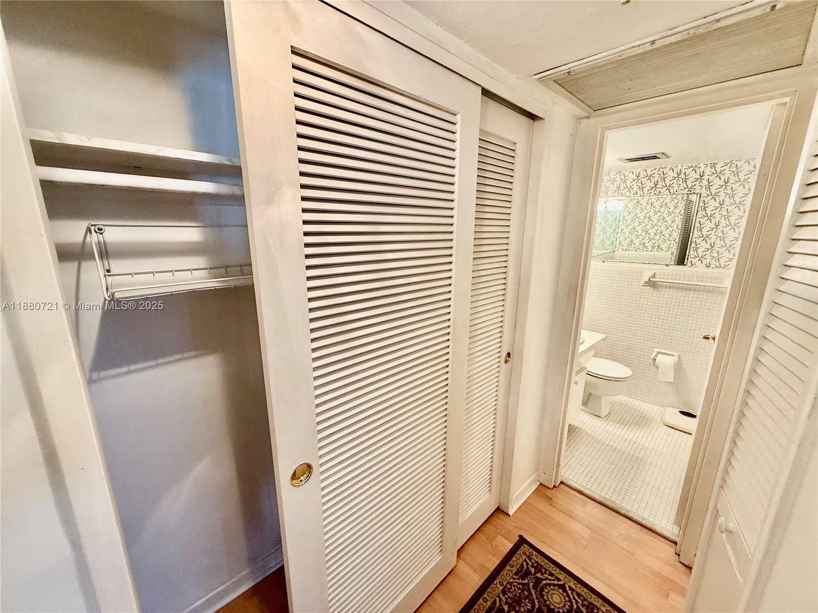 SUMMIT CONDO - Residential