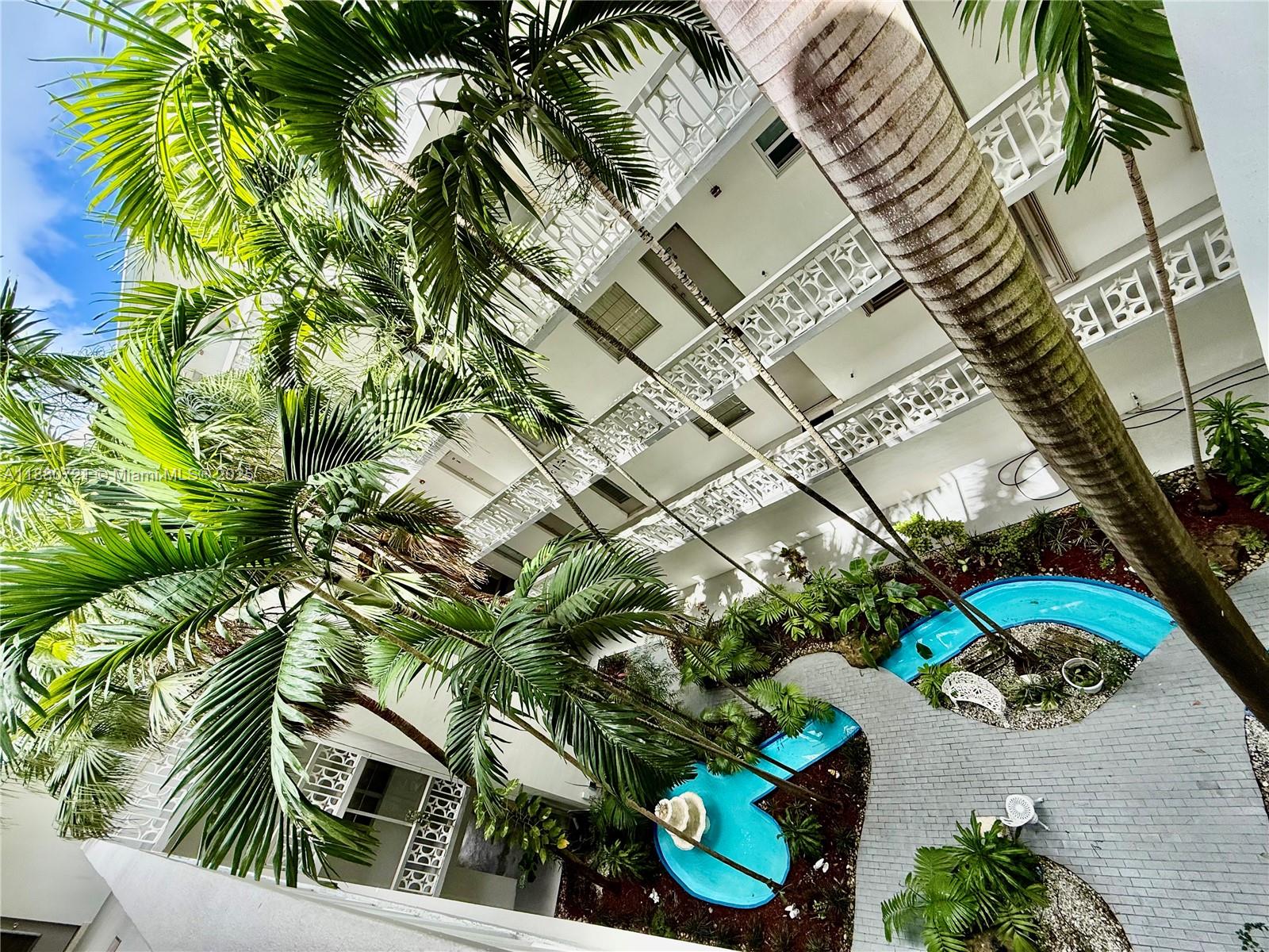 SUMMIT CONDO - Residential