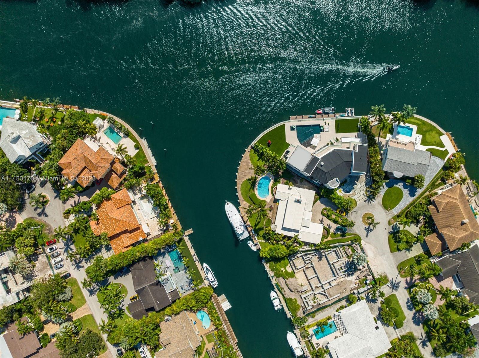 SUNRISE HARBOUR REV PL - Residential