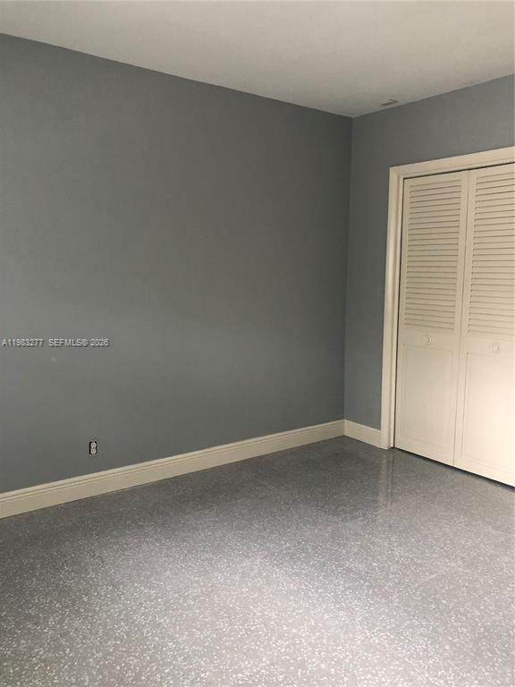 COLONIAL HOUSE CONDO - Residential