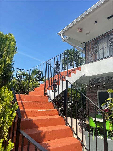 1050 Atlantic Shores Blvd 211 Hallandale Beach FL 33009