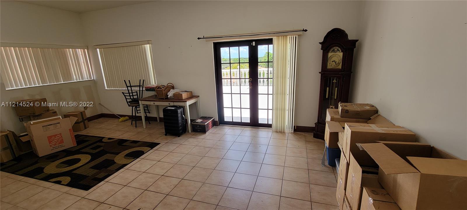 N/A, METES & BOUNDS - Residential