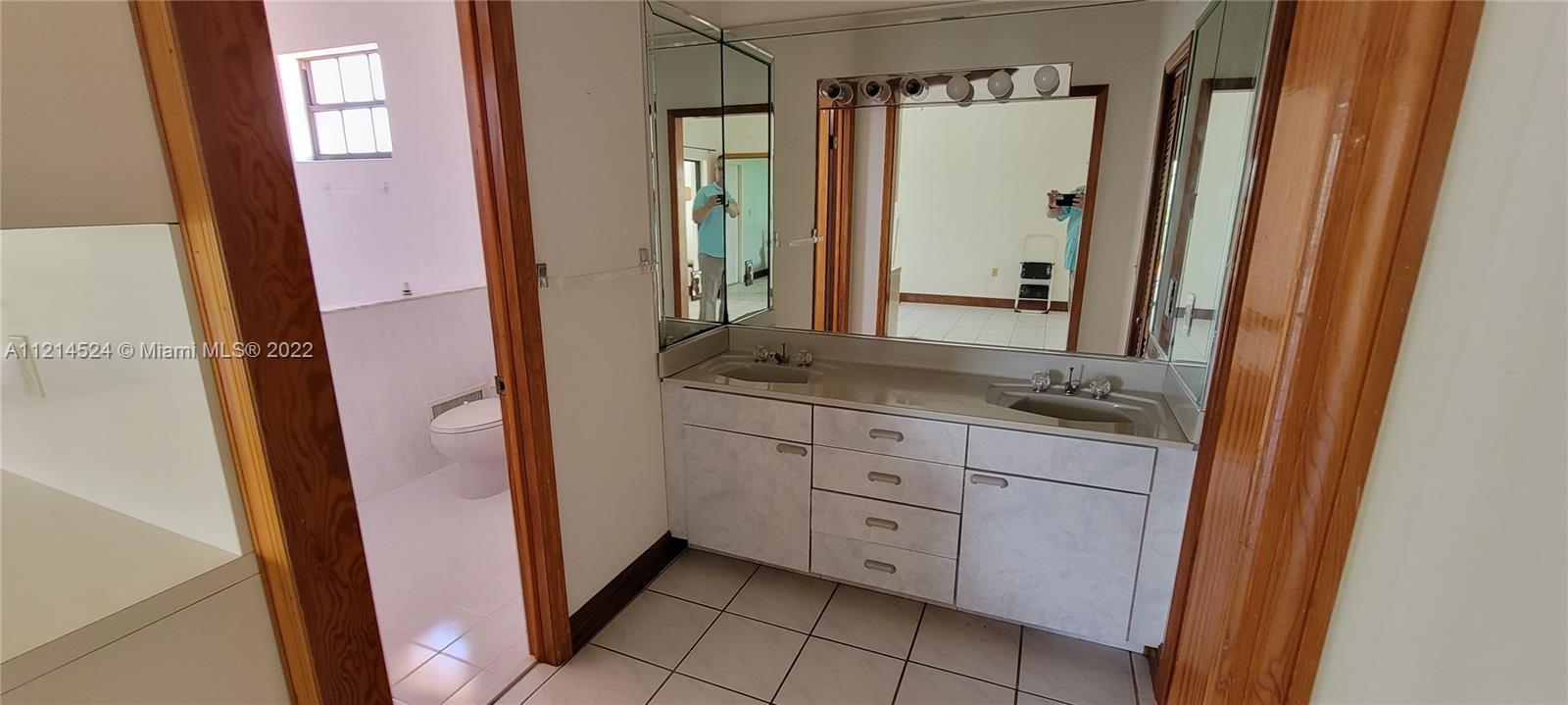 N/A, METES & BOUNDS - Residential