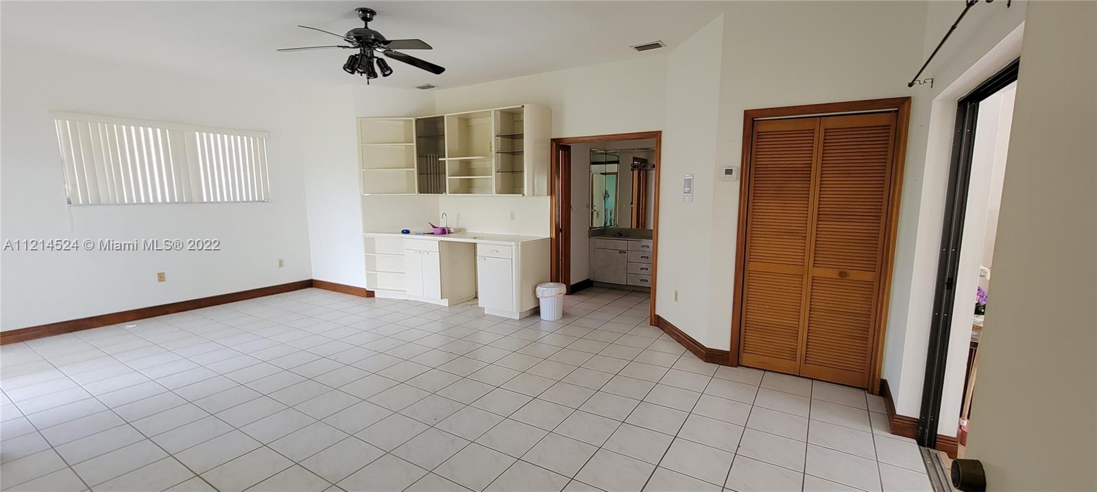 N/A, METES & BOUNDS - Residential