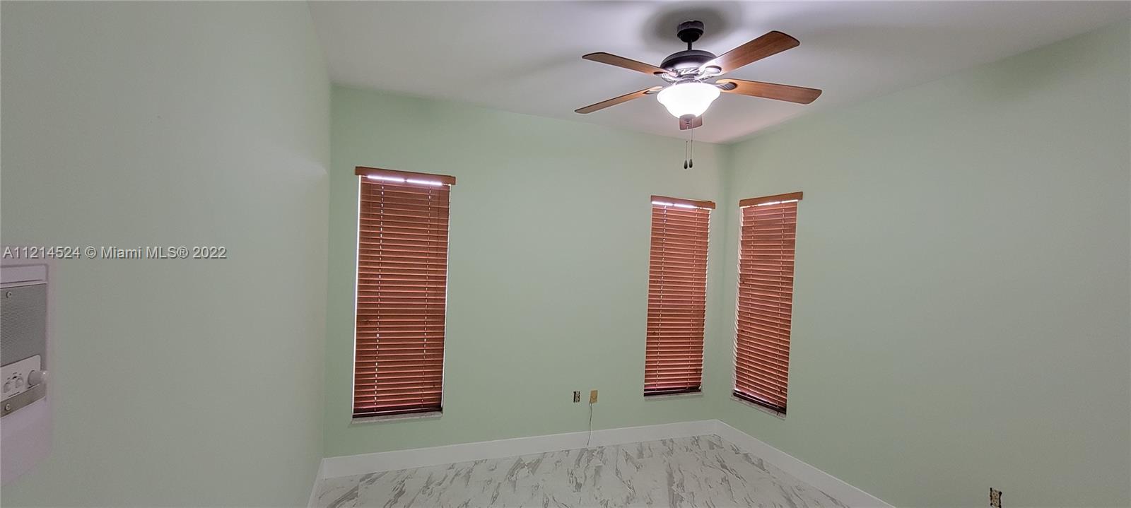 N/A, METES & BOUNDS - Residential