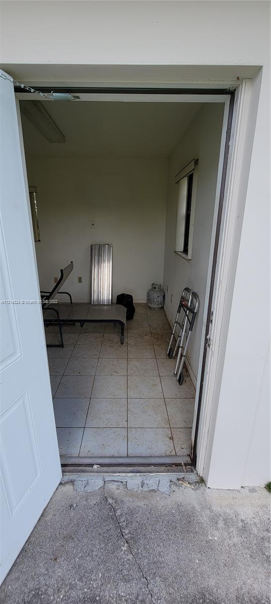 N/A, METES & BOUNDS - Residential