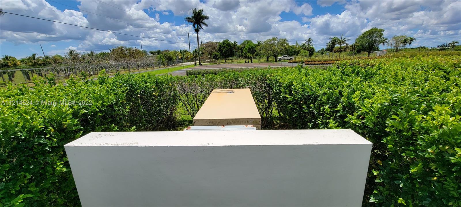 N/A, METES & BOUNDS - Residential