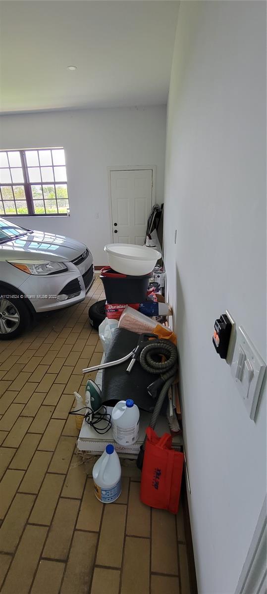 N/A, METES & BOUNDS - Residential