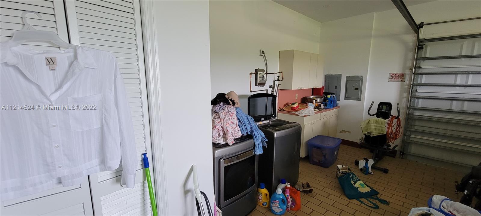 N/A, METES & BOUNDS - Residential