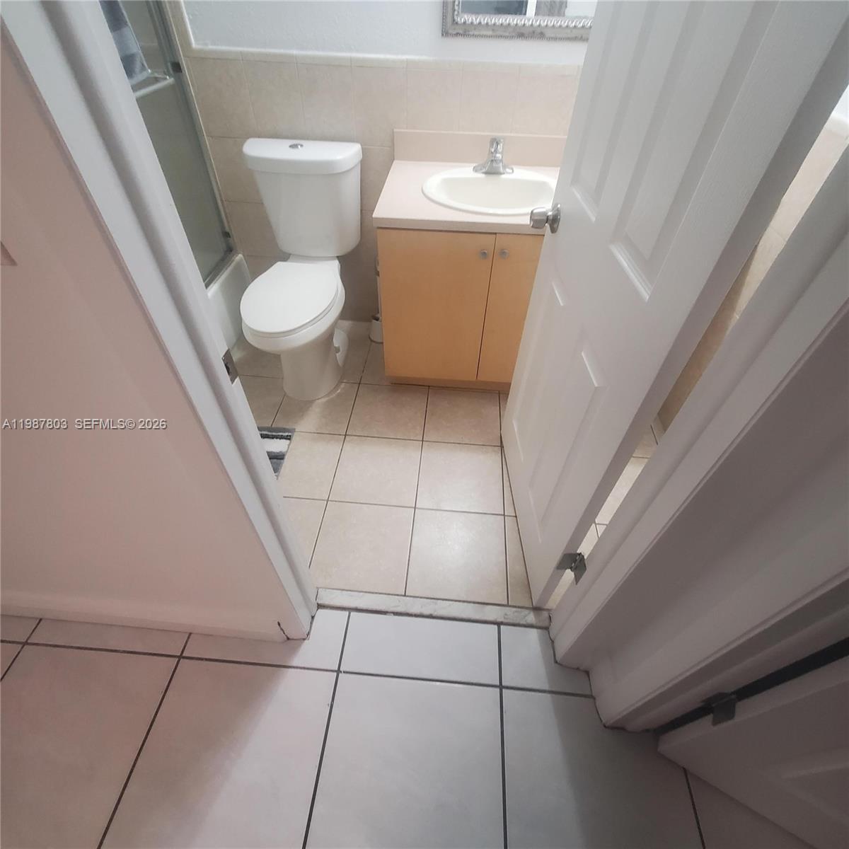 CYPRESS VILLAGE CONDO - Residential Lease