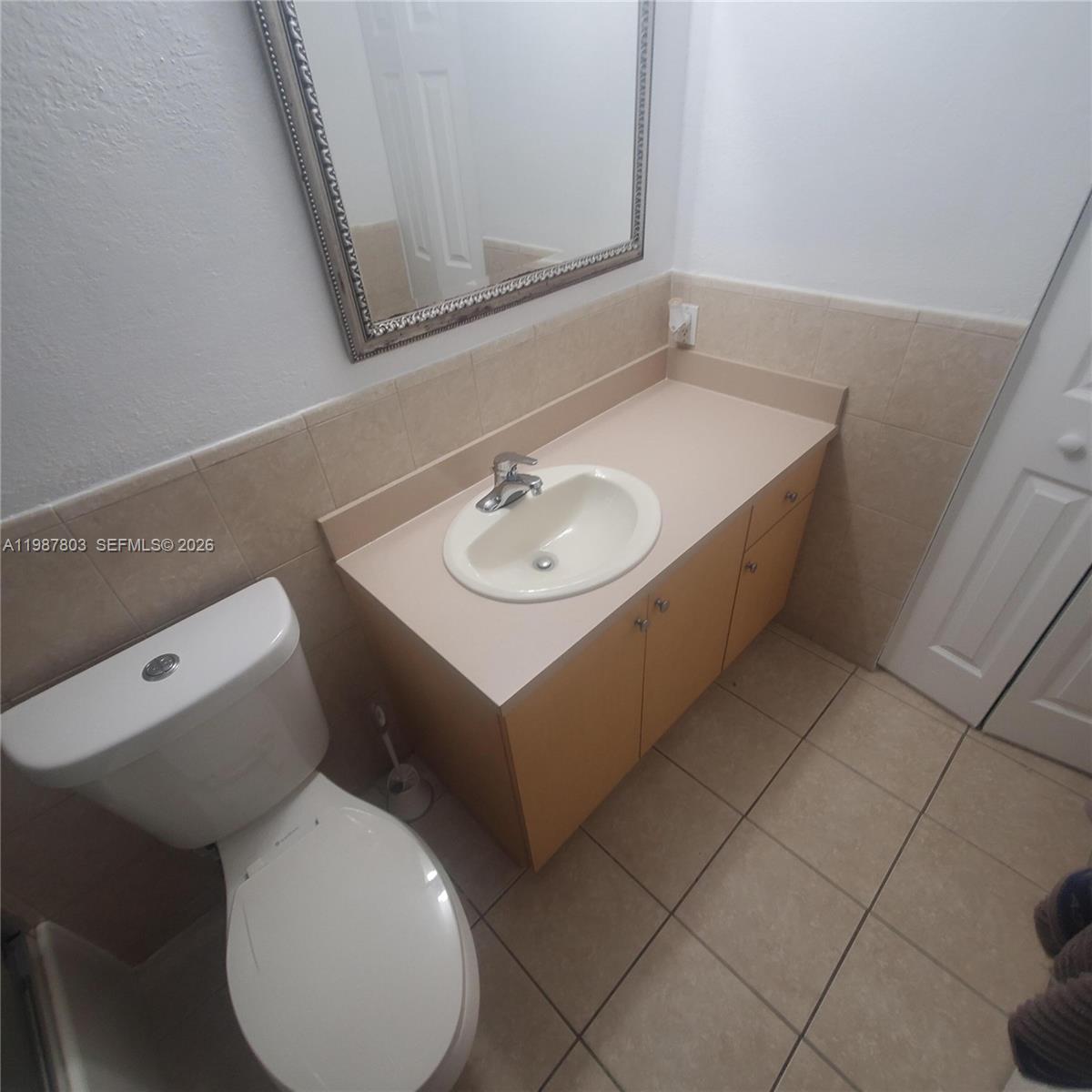 CYPRESS VILLAGE CONDO - Residential Lease